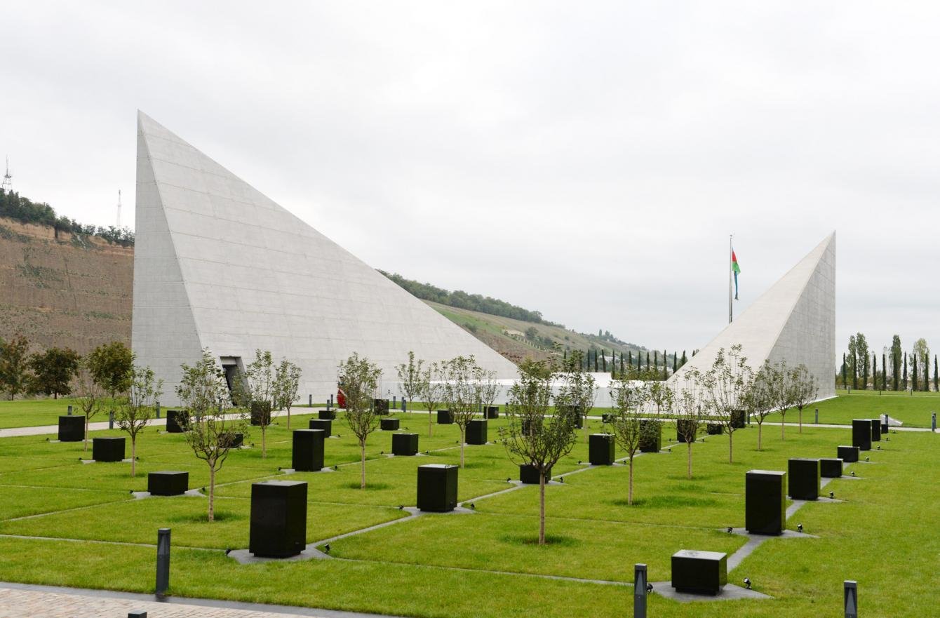 Memorial kompleksin açılışından görüntü, 18 sentyabr 2013